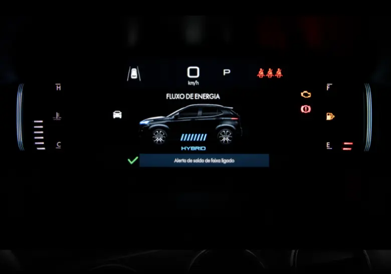 Painel digital de 7” do Pulse, que mostra informações como velocidade, temperatura externa e indicação de permanência em faixa.